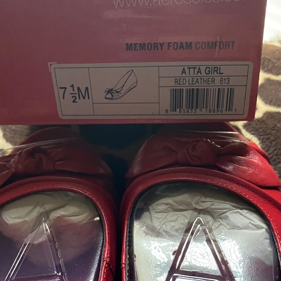 AEROSOLES Memory Foam Red Bow Leather Peep Toe Flats - Picture 7 of 7